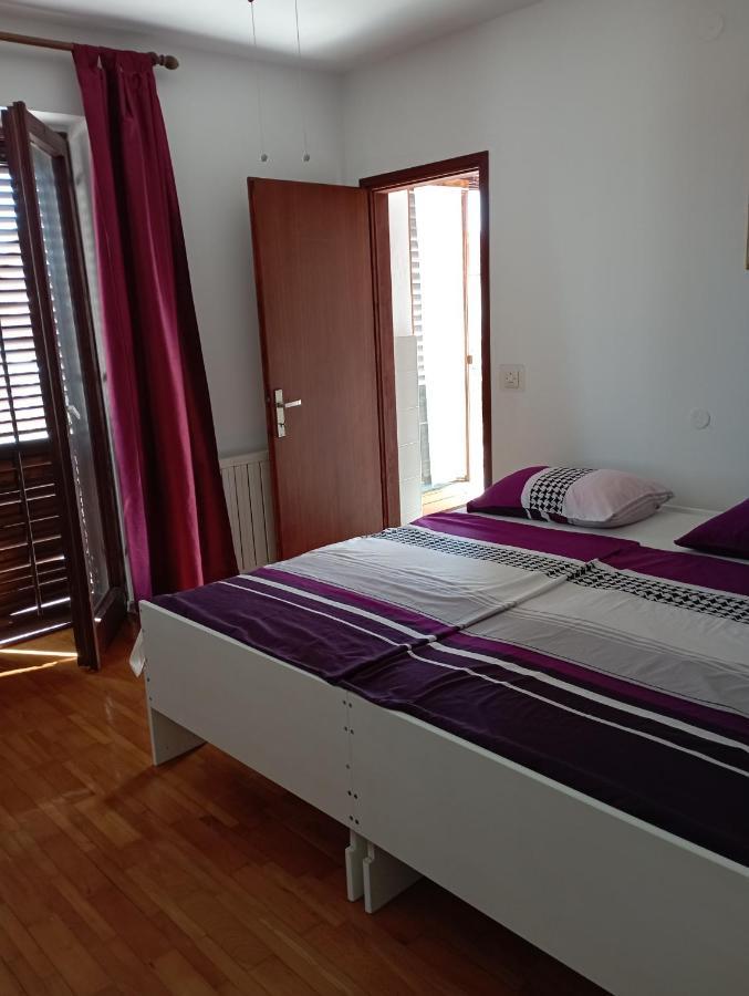 Apartment Mare 1 Novigrad Istria Esterno foto